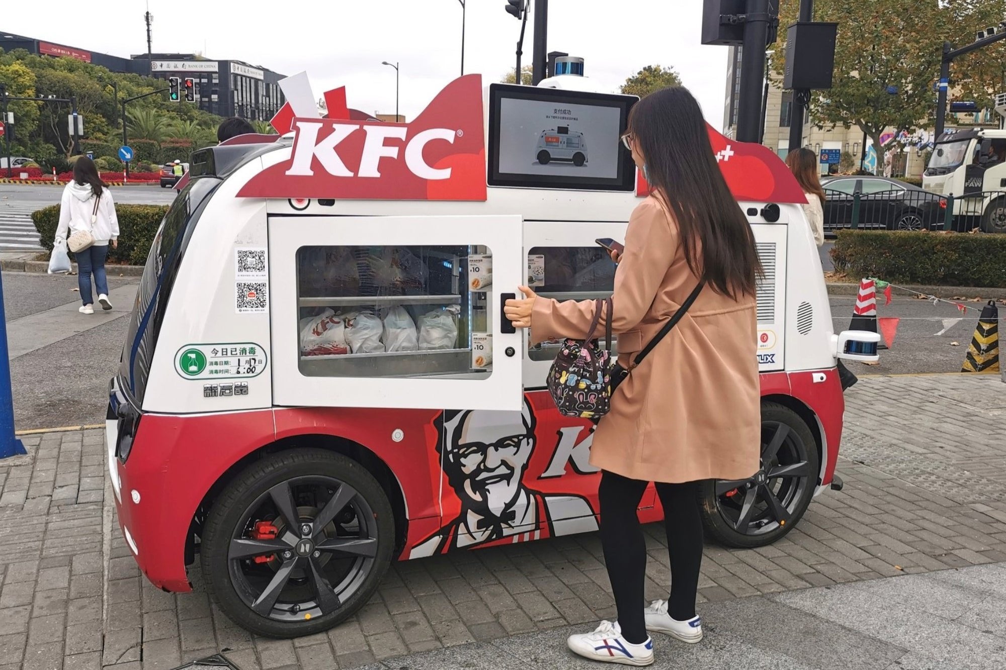 Read more about the article KFC usa carros autônomos para vender frango frito