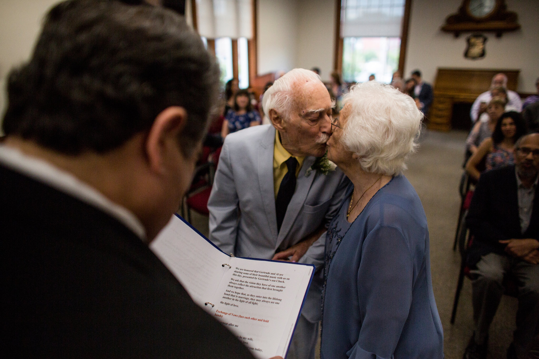 Leia mais sobre o artigo Aos 90 anos, casal se conhece (e se apaixona) na academia
