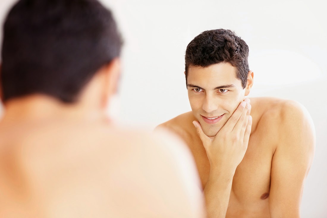 Leia mais sobre o artigo Homens se preocupam cada vez mais com a beleza, indica cirurgião plástico