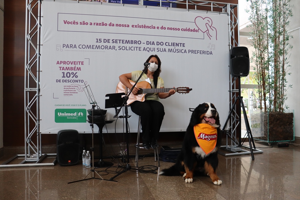 Read more about the article Unimed Sorocaba brinda seus clientes com música no hospital
