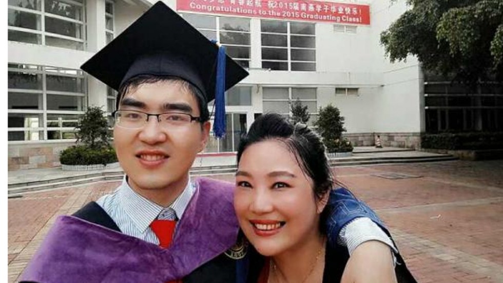 Leia mais sobre o artigo Chinesa incentiva filho com paralisia cerebral a estudar em Harvard